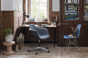 Vitra Cork Family sivupöytä/jakkara, Model B, sisustuskuva