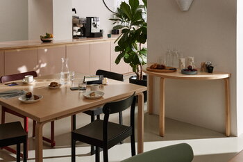 Artek Atelier tuoli, musta, sisustuskuva
