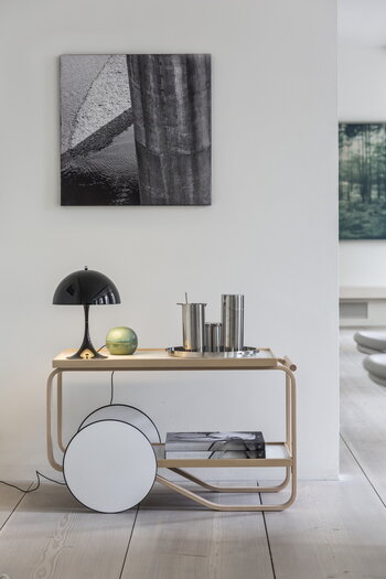 Artek Aalto tea trolley 901, white - birch, decoration image