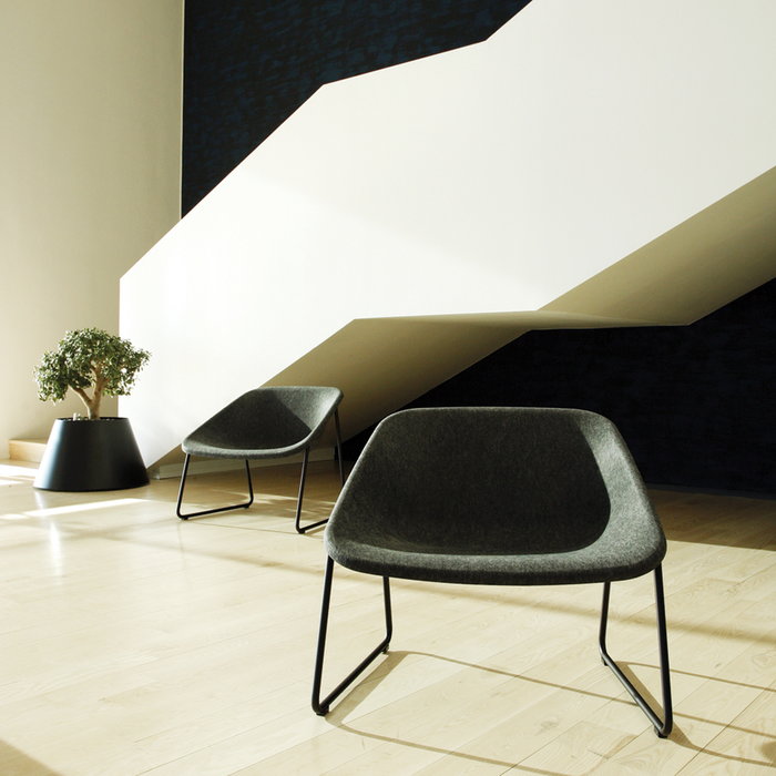 Eteinen Julkiset tilat Inno Gray Plastic